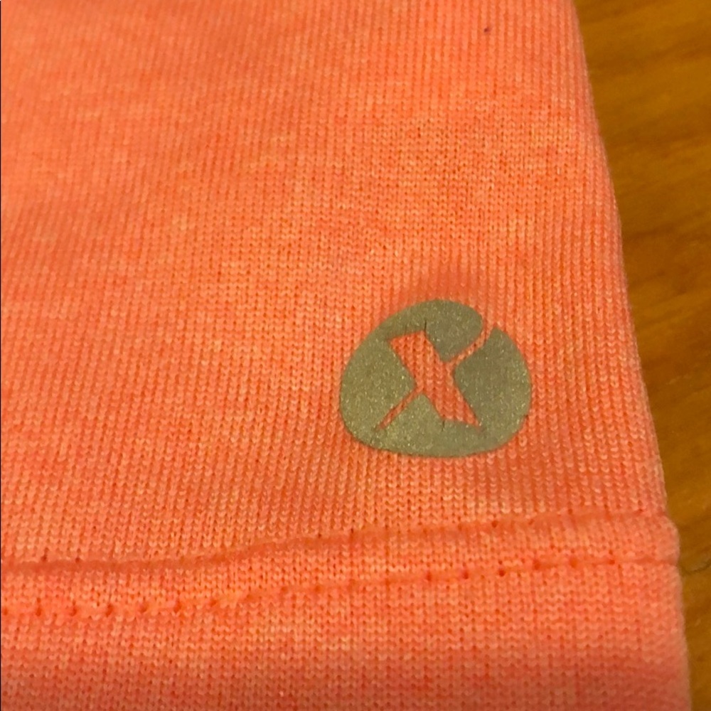 Xersion Quick-Dry Tee - Picture 4 of 5